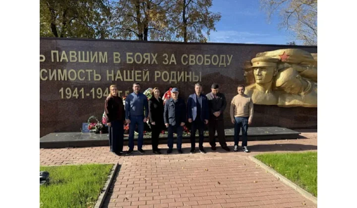 Дагестанская делегация почтила память погибших защитников Витебска