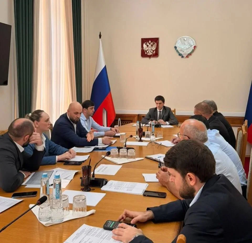 Валентин Клок поручил активизировать внедрение ЕПД в Дагестане