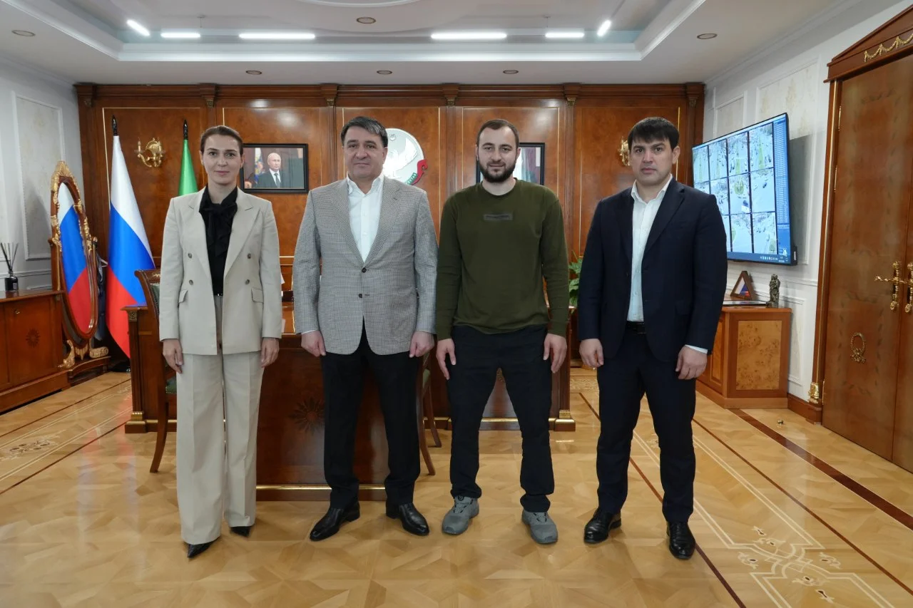 Джамбулат Салавов в очередной раз оказал помощь военнослужащим