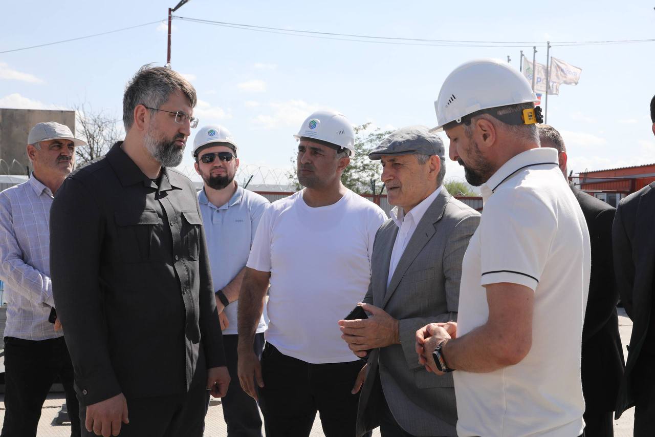 Магомед Рамазанов проинспектировал стройку крупнейшего в СКФО центра обработки данных