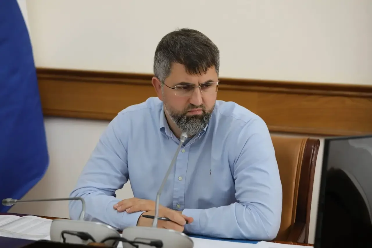 Магомед Рамазанов потребовал усилить контроль за исполнением бюджетов Дагестана