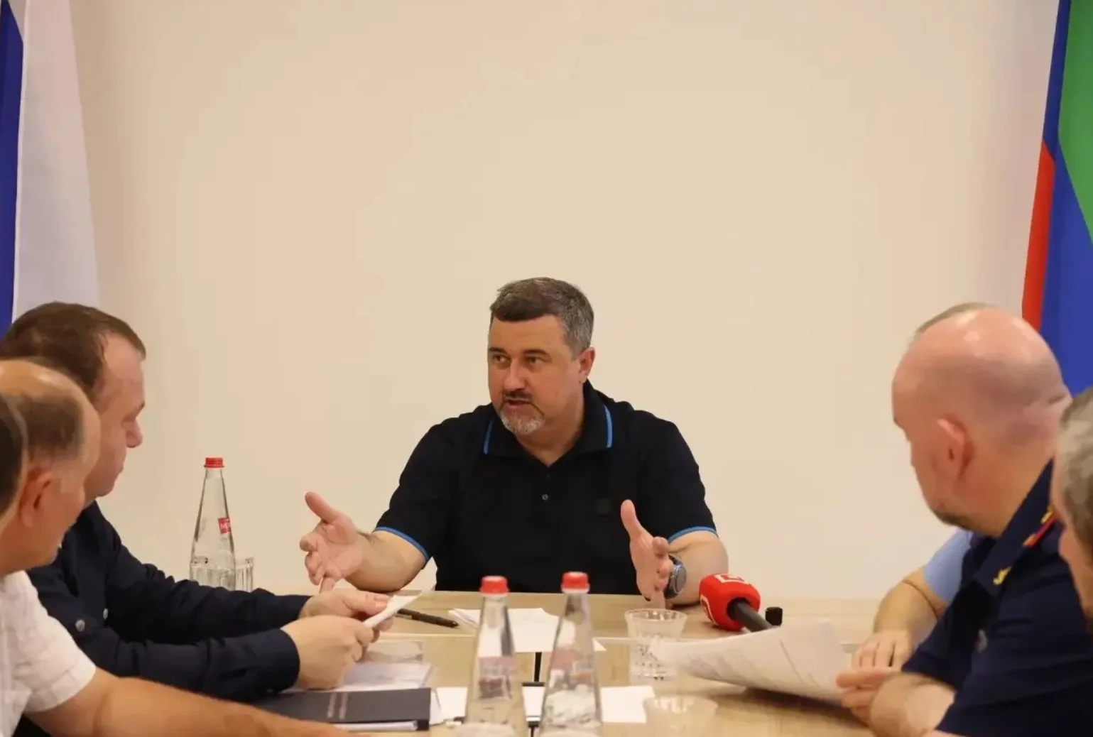 Фёдор Щукин провел совещание по вопросам восстановления Хасавюртовского района после паводков.