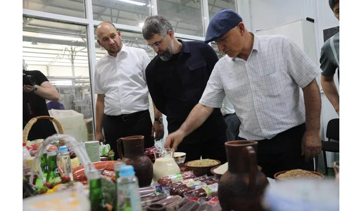 Магомед Рамазанов посетил Кизляр-Урицкий мясокомбинат