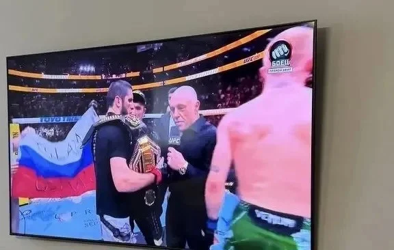 Ислам Махачев одержал свою 17-ую  победу подряд в рамках UFC