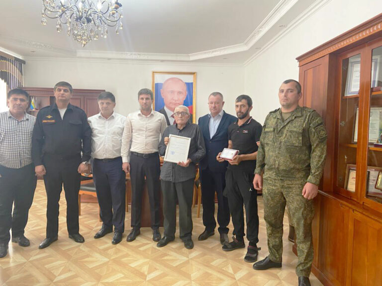 В Тарумовском районе орден Мужества вручили семье участника СВО