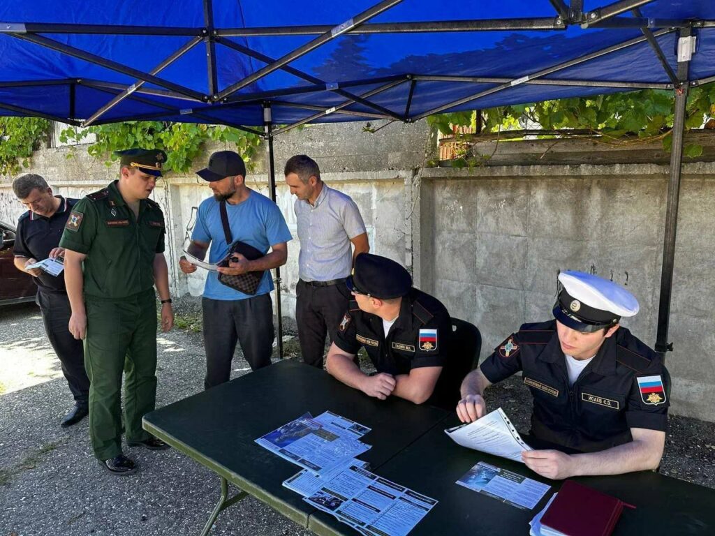 В Дагестане продолжается работа по отбору на военную службу по контракту
