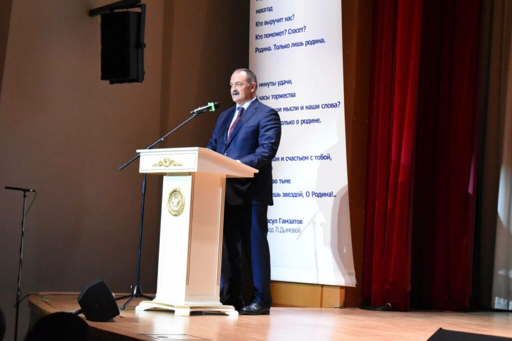 Сергей Меликов: " Книги Расула Гамзатова – мерило того, как надо любить Родину, родной язык, свой народ, его историю"